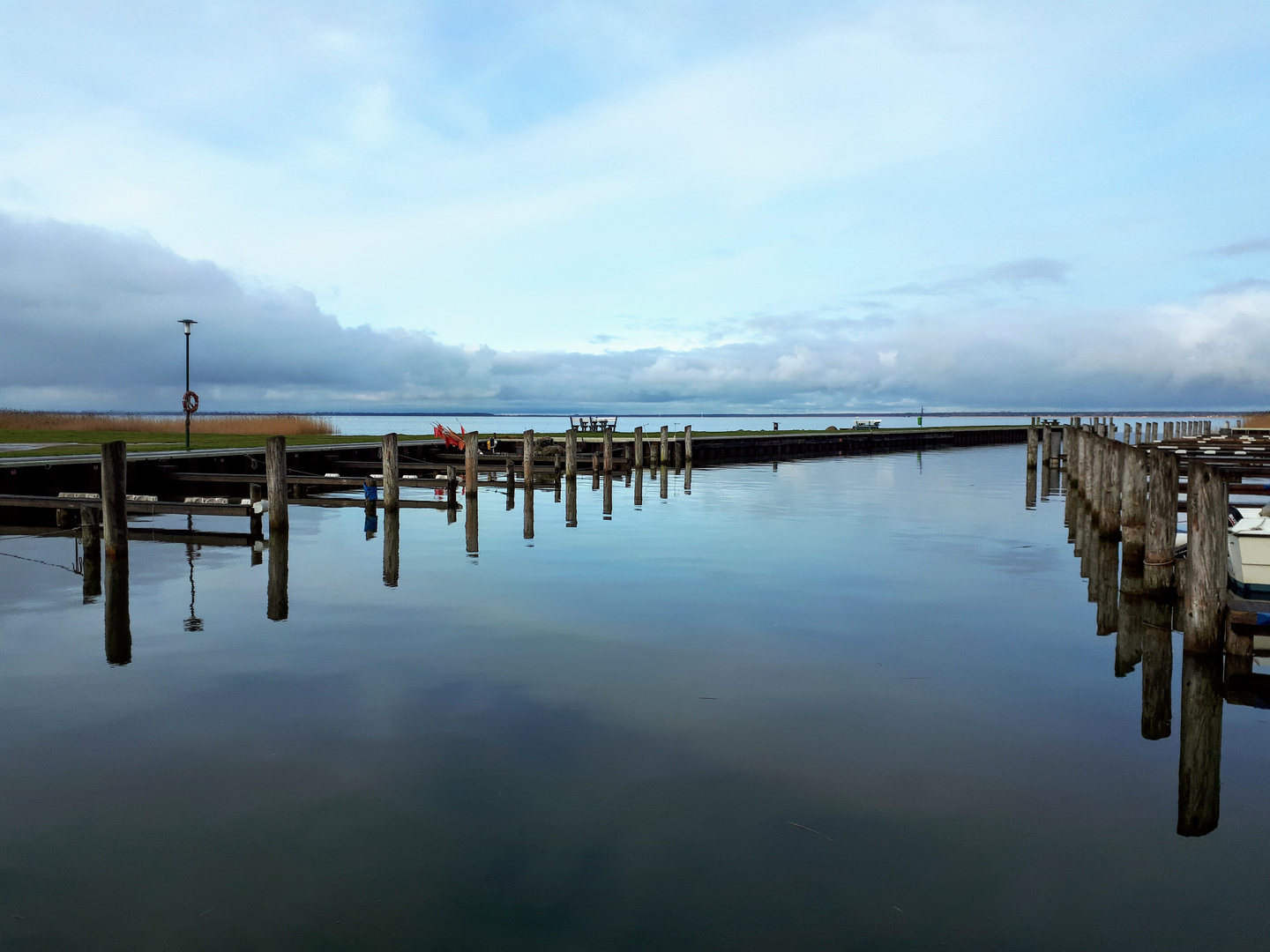 Hafen von Neuendorf am Saaler Bodden (1)