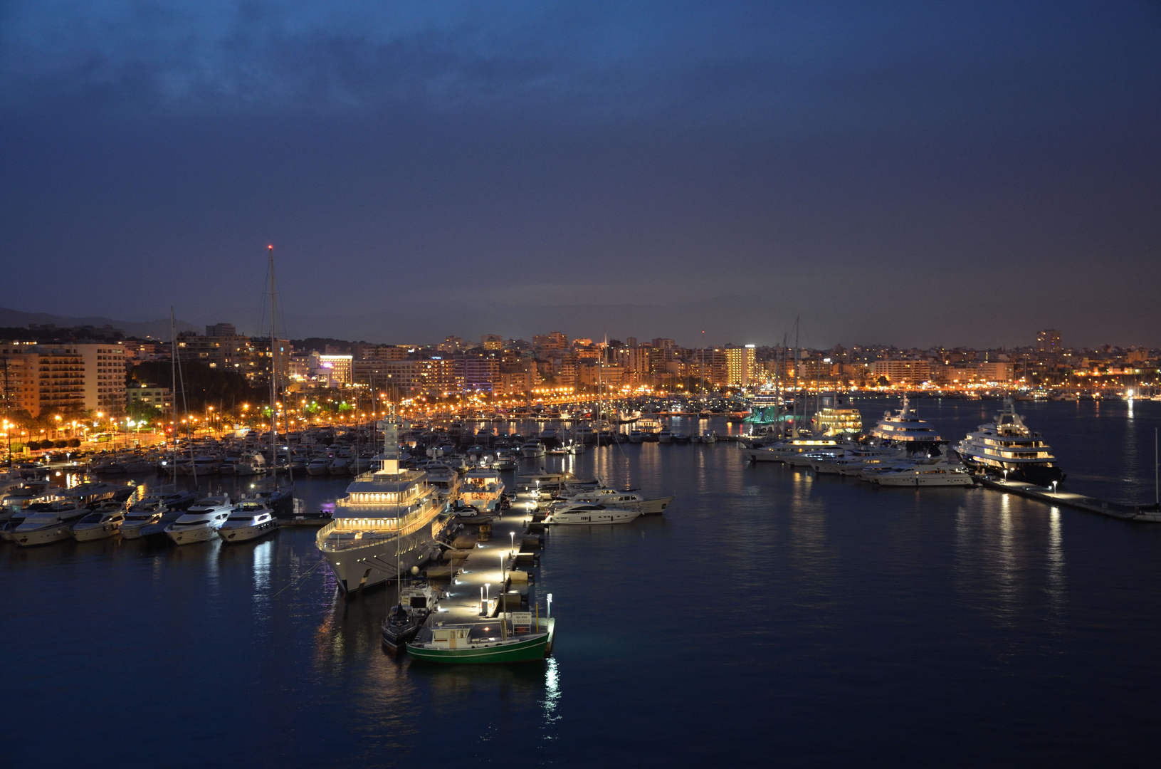 Hafen von Palma bei Nacht II