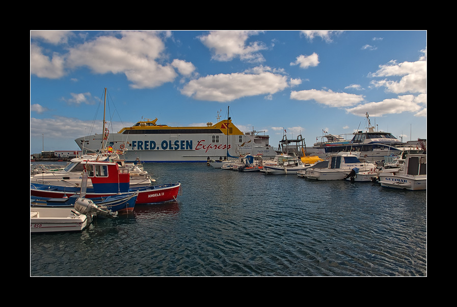 Hafen von Playa Blanca