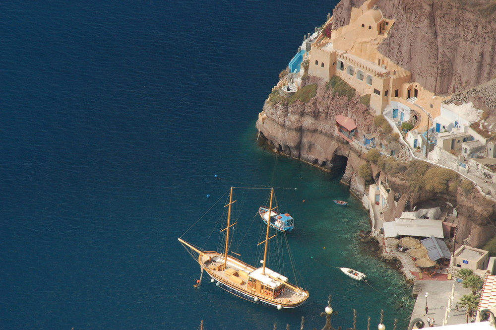 Hafen von Santorini