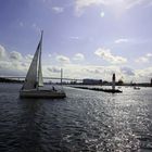 Hafen von Stralsund in Abendlicht.