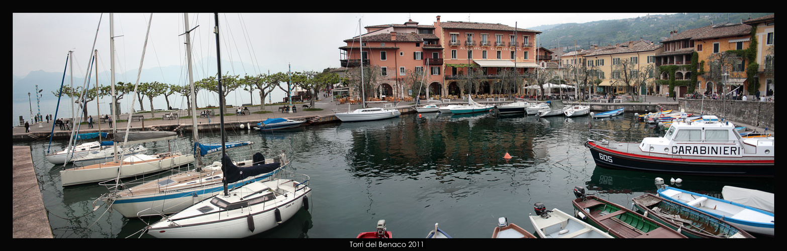 Hafen von Torri del Benaco