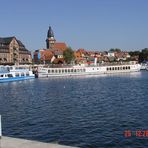 Hafen von Waren