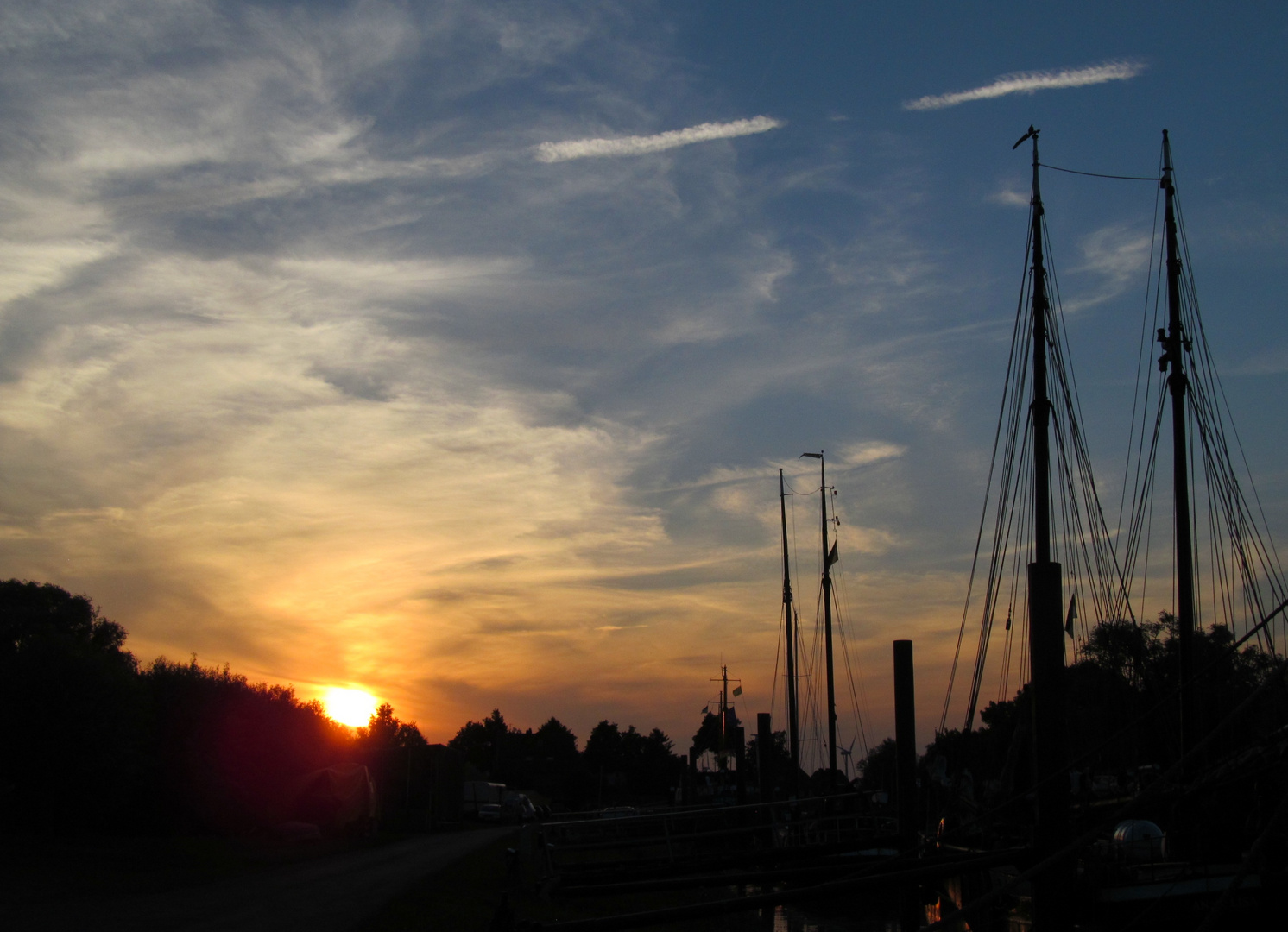 Hafen Wischhafen bei Sonnenuntergang