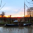  Hafen Wischhafen im Sonnenuntergang ...