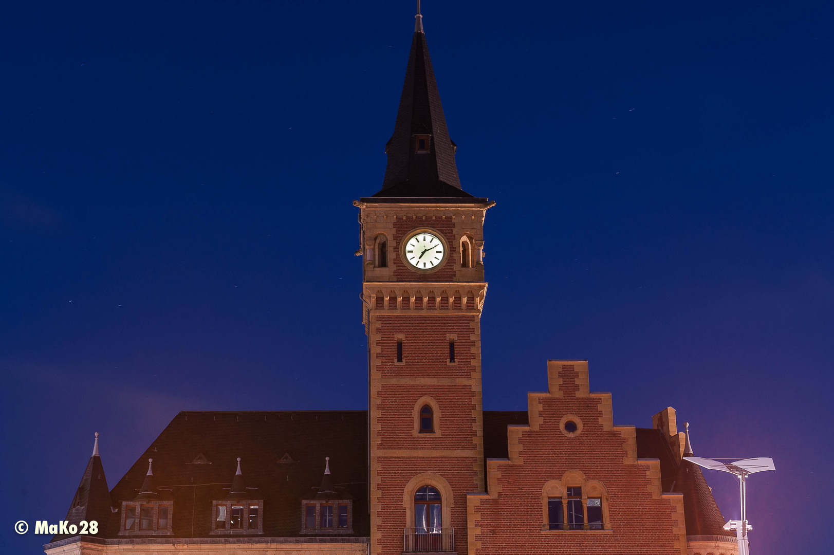 Hafenamt im Rheinauhafen