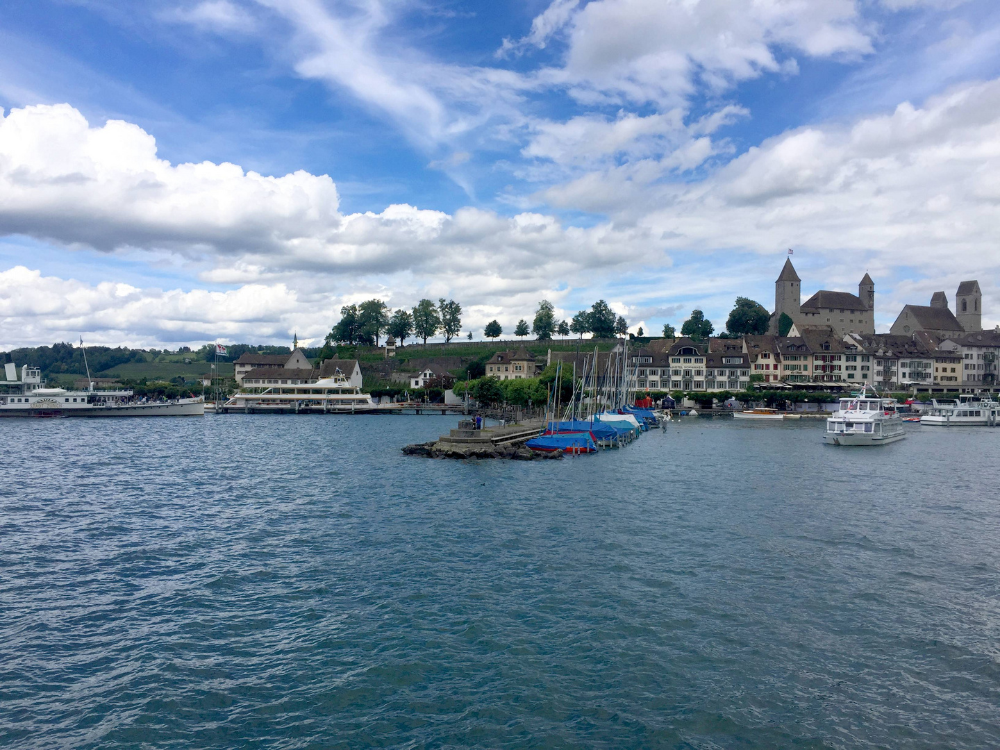 Hafenanlage und Schloss Rapperswil ...