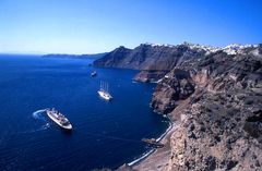 Hafenanlage von Thira./ gespr. Fira