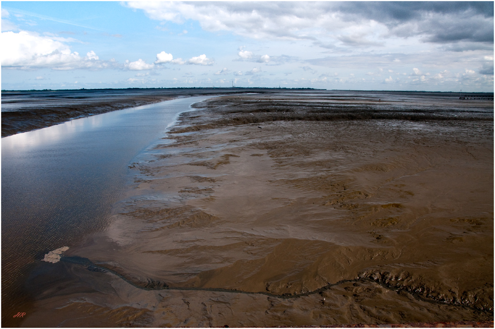 Hafenausfahrt bei Ebbe in Dangast / Nordsee