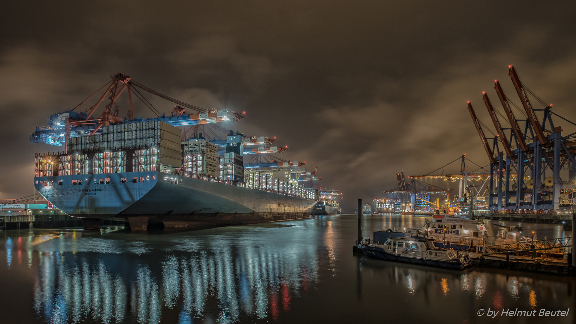 Hafenblick - Hamburg Waltershofer Hafen