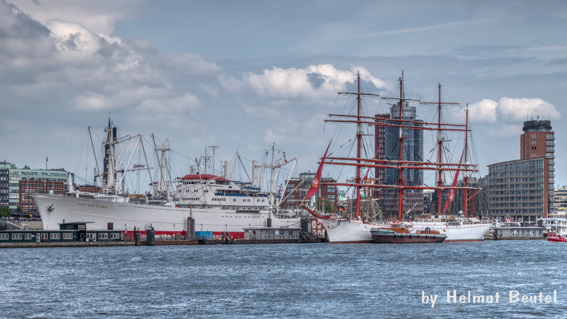 Hafenblick mit SEDOV