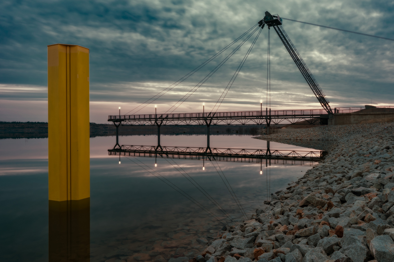 Hafenbrücke am Ilsesee - Abenddämmerung