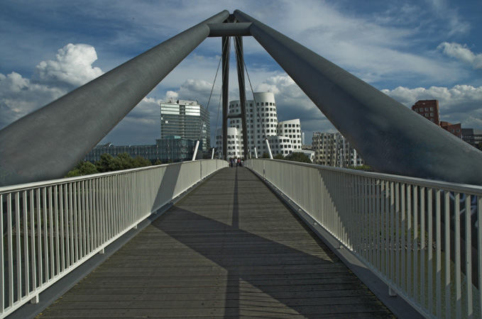 Hafenbrücke in Düsseldorf