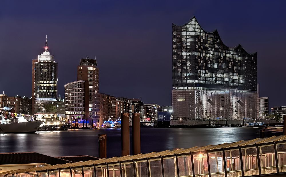 Hafencity - - Foto & Bild | architektur, architektur bei nacht, nachts ...