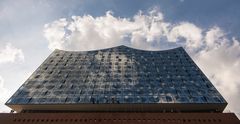 Hafencity - Am Kaiserkai - Elbphilharmonie - 02