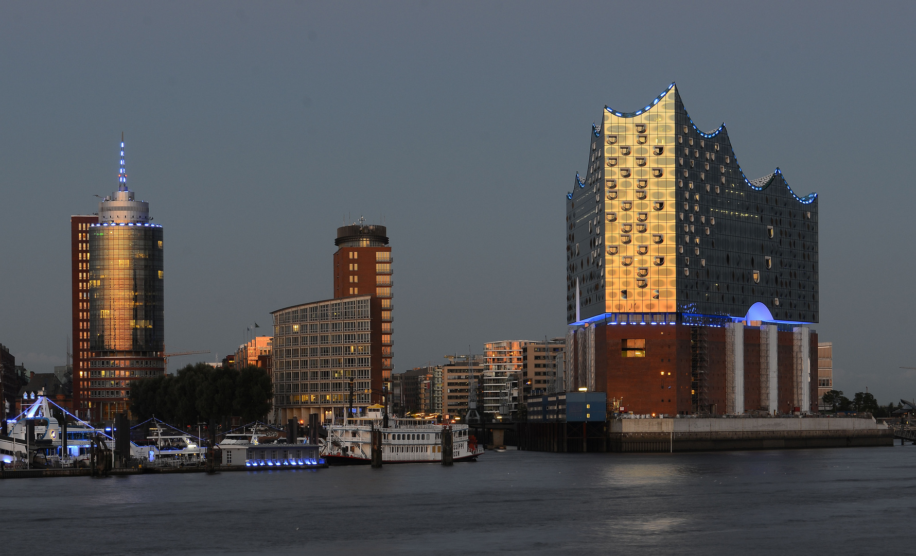 HafenCity-blue