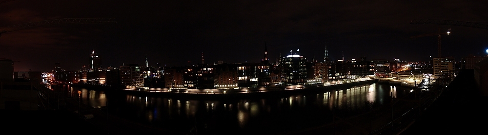 Hafencity by night