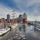 HafenCity mit der Elbphilharmonie im Hintergrund 