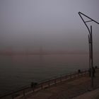 Hafencity Promenade im Nebel