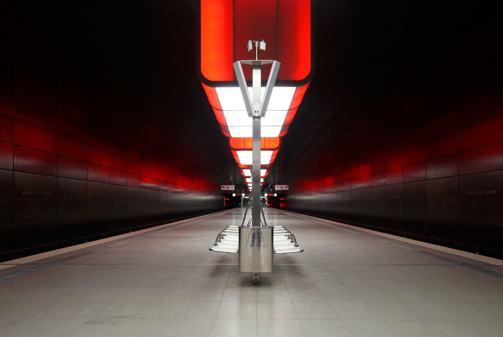 Hafencity Universität rot