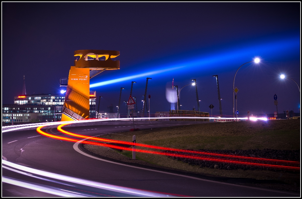Hafencity Viewpoint + Lichtinstallation Crossing the Elbe