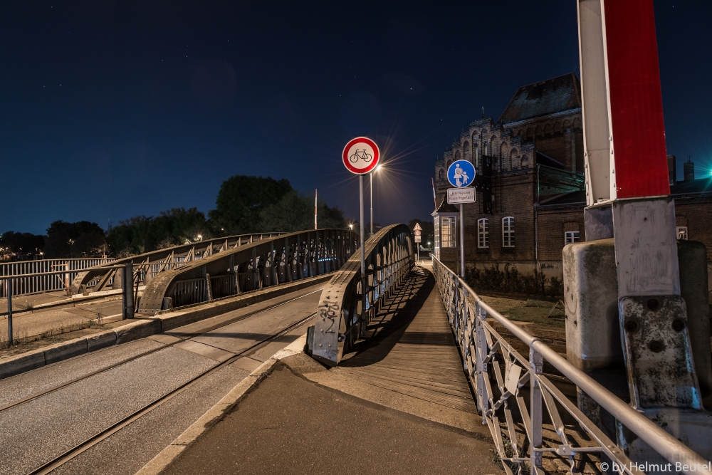 Hafendrehbrücke in Lübeck