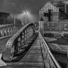 Hafendrehbrücke in Lübeck s/w