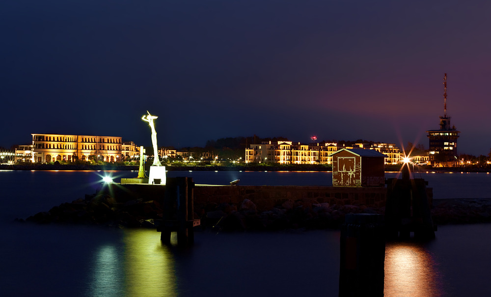 Hafeneinfahrt Warnemünde