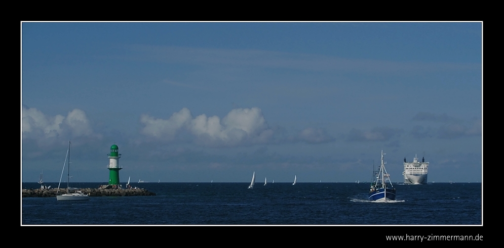 Hafeneinfahrt Warnemünde