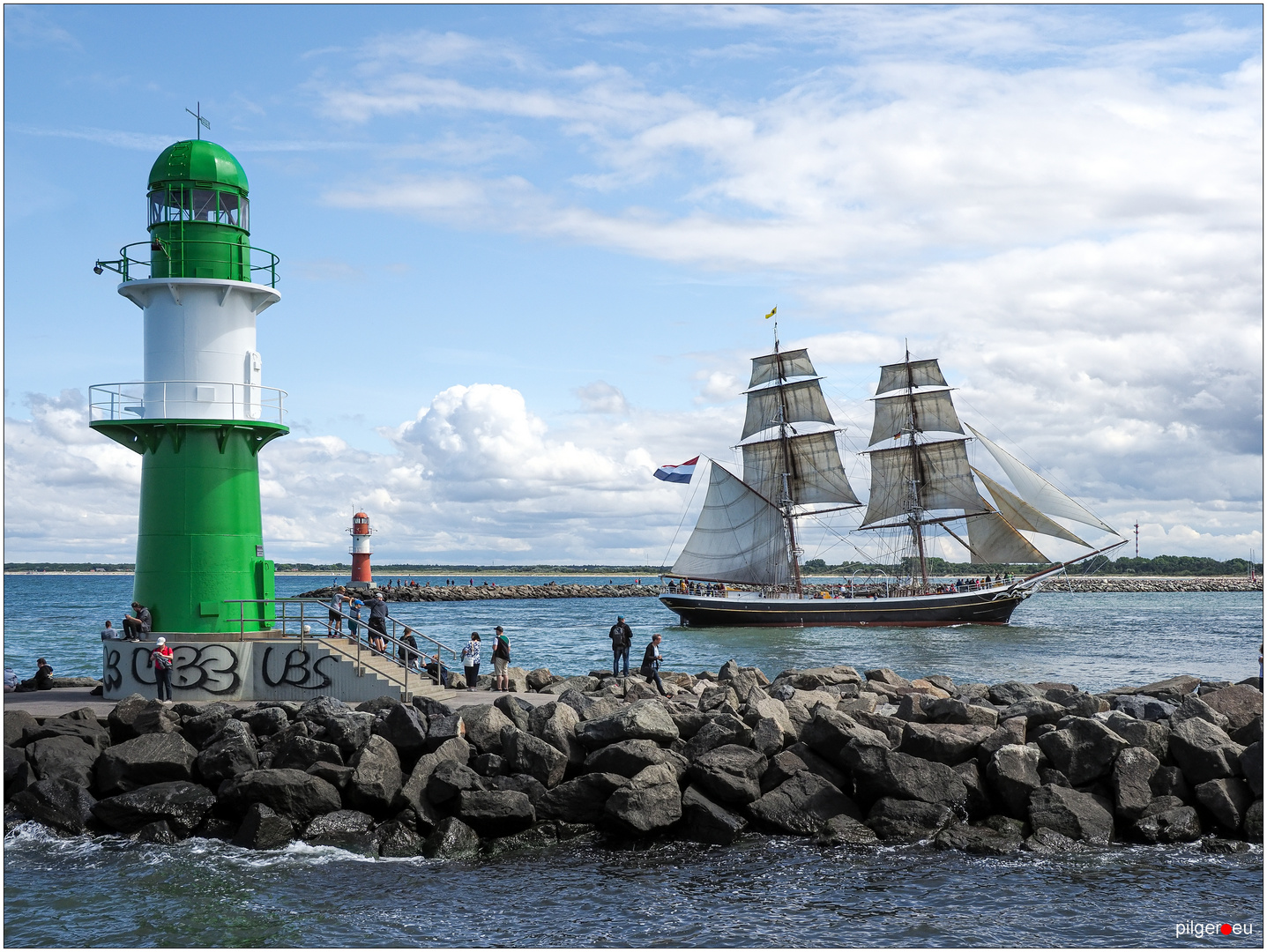 Hafeneinfahrt Warnemünde