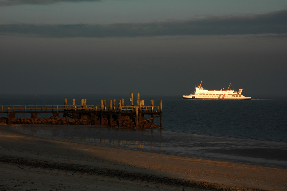 Hafeneinfahrt Wyk/Föhr bei Sonnenuntergang