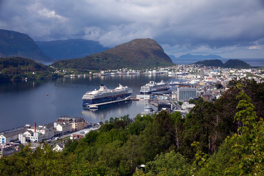 Hafengebiet von Alesund in Norwegen