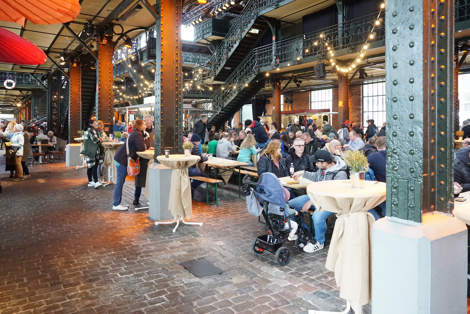 Hafengeburtstag Fischmarkthalle.