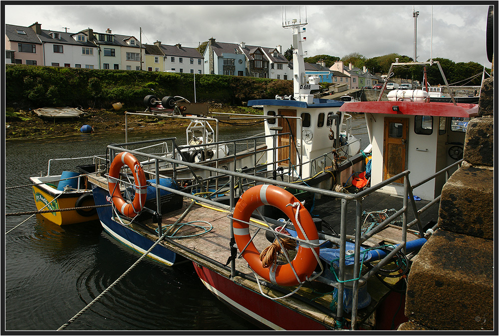 Hafeninneres in Roundstone...