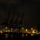 Hafenkräne nachts 1