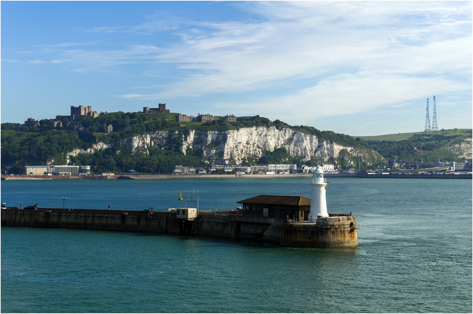 Hafenmole und Dover Castle