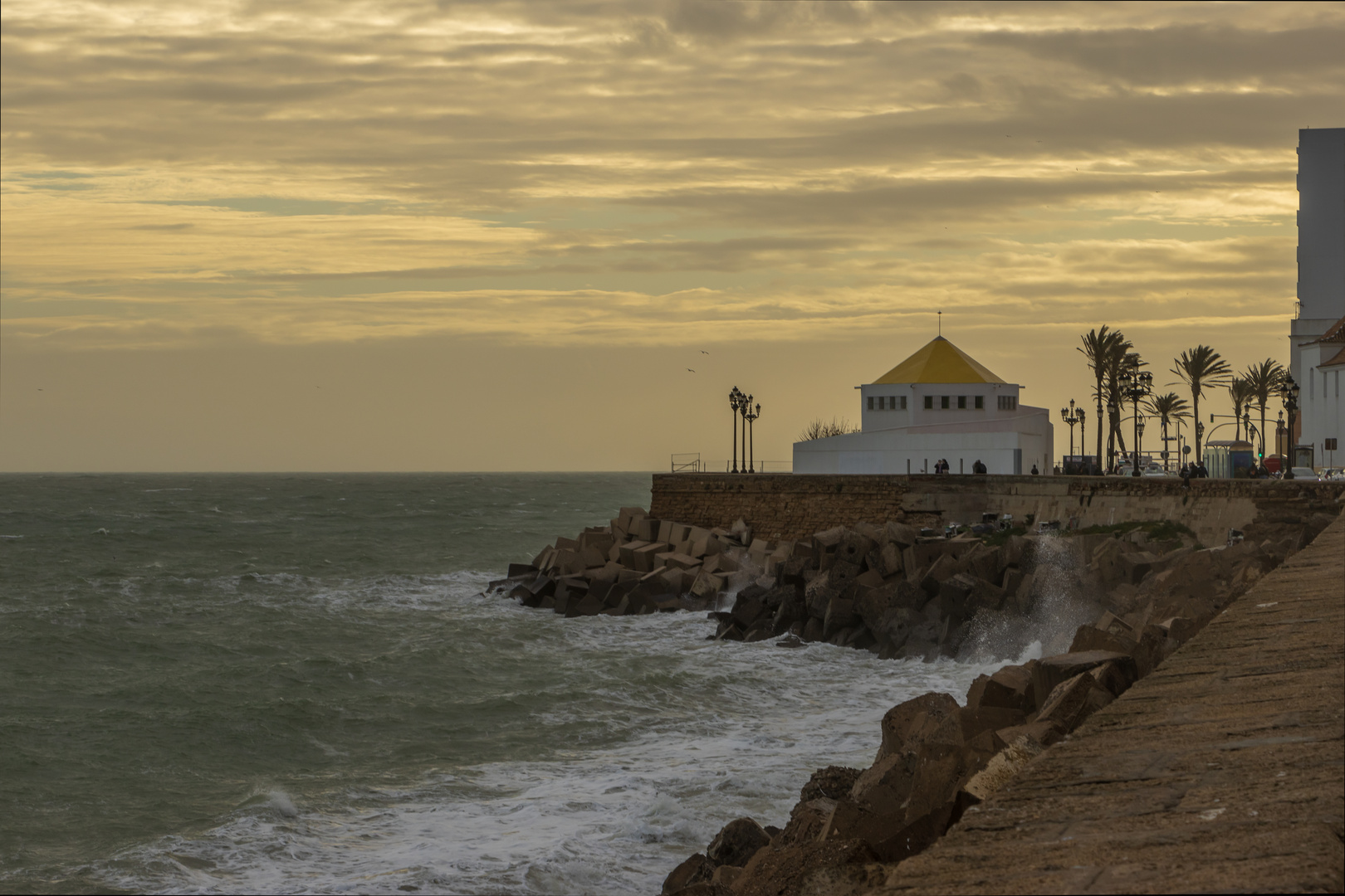 Hafenpromenade Cádiz