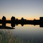 Hafensilos im Sonnenuntergang