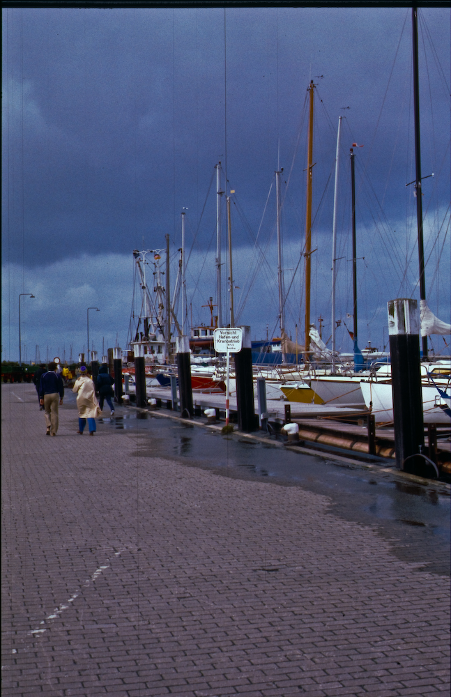 Hafenstimmung in Bensersiel 1980