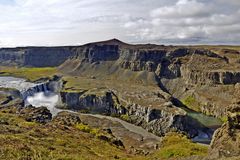 Hafragilsfoss mit Schlucht