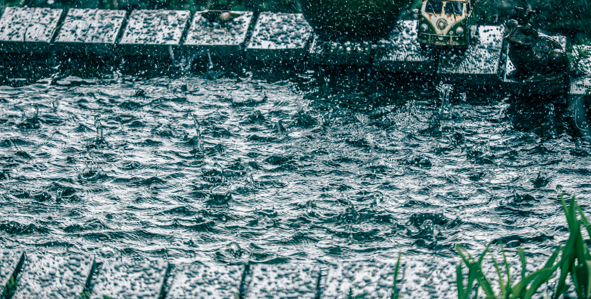 "Hagelschauer auf dem Gartenteich" Foto & Bild outdoor, wasser, regen