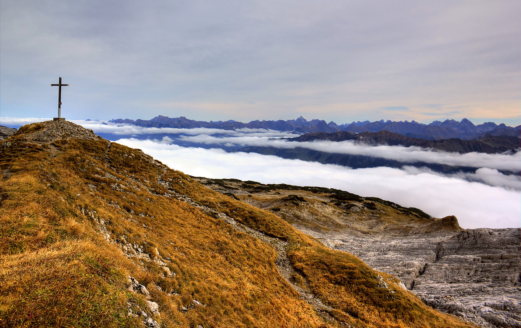 Hahnenköpfle mit Allgäublick