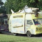 HAIFISCH AM RHEIN DÜSSELDORF 1995