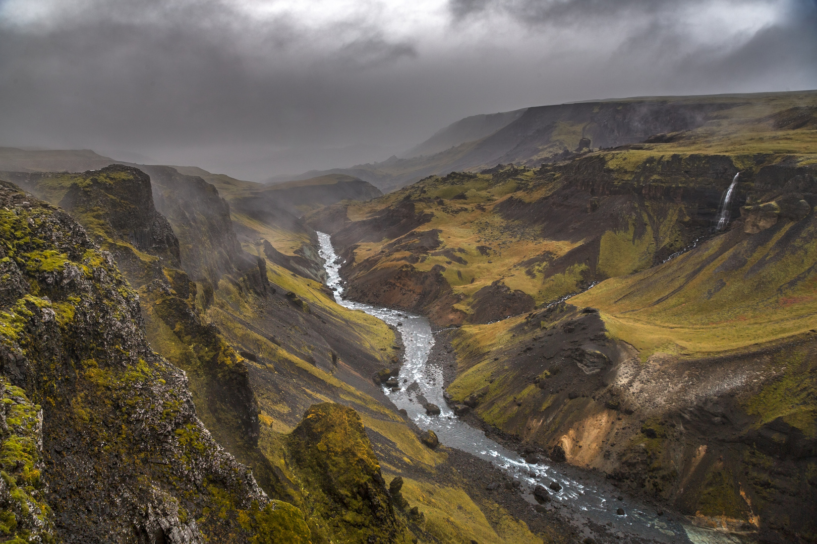 ... Haifoss (1) ...