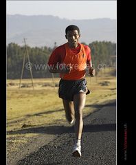 Haile Gebrselassie am trainieren im Hochland