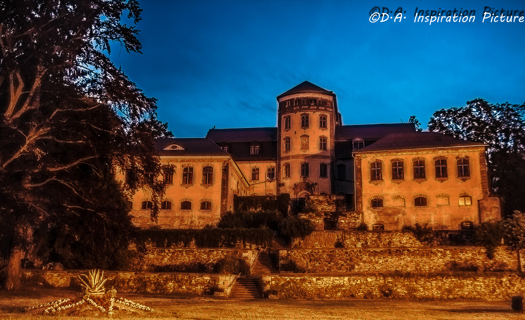 Hainewalder Schloss bei Nacht