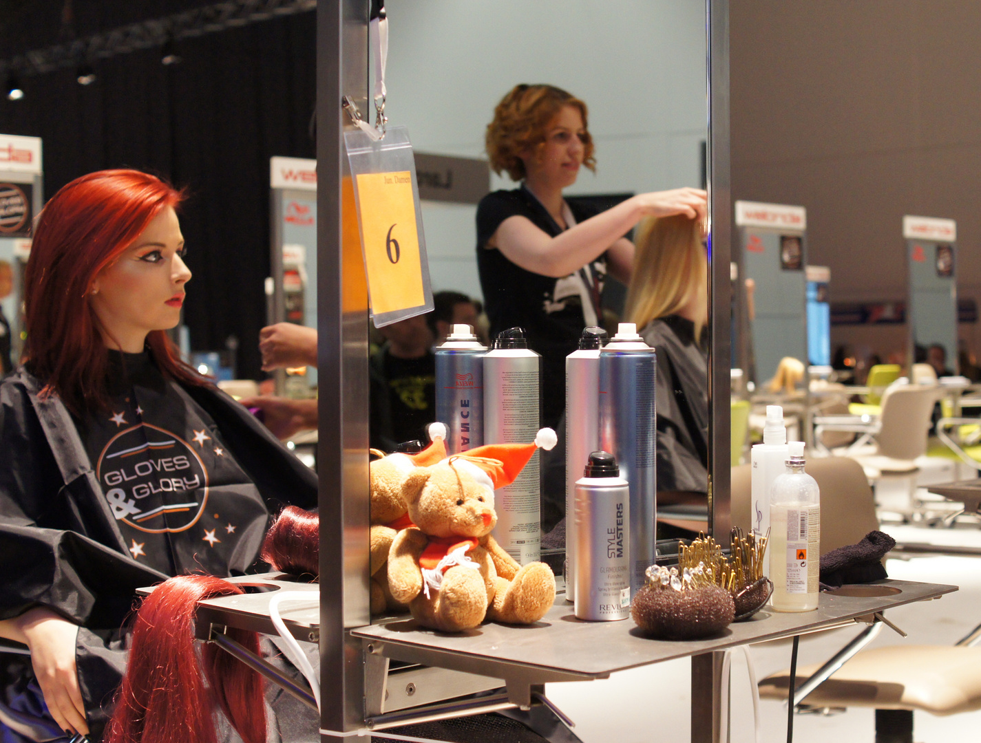 Hair & Beauty 2012: Maskottchen für die Friseurmeisterschaften