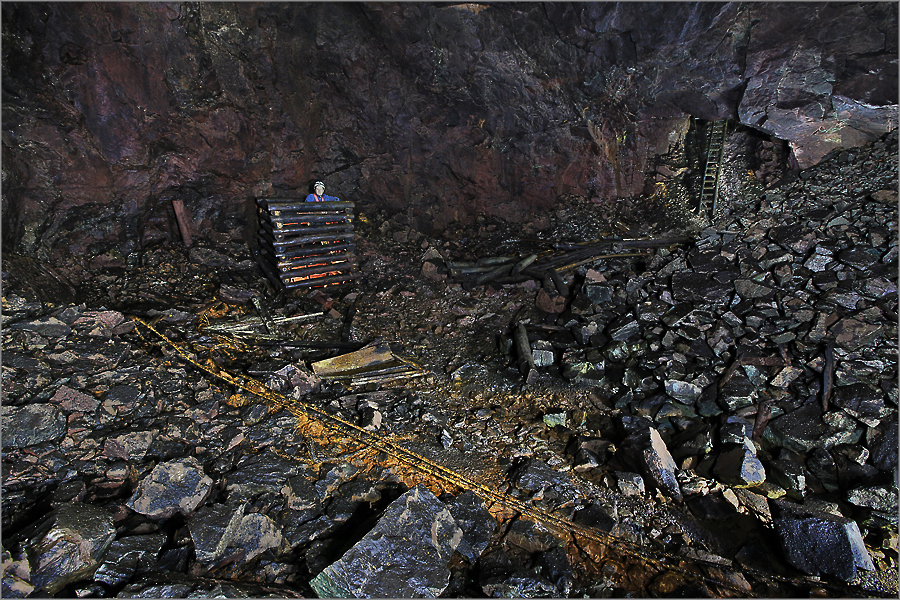 halb verfüllt Foto & Bild | industrie und technik, bergbau, tiefbau