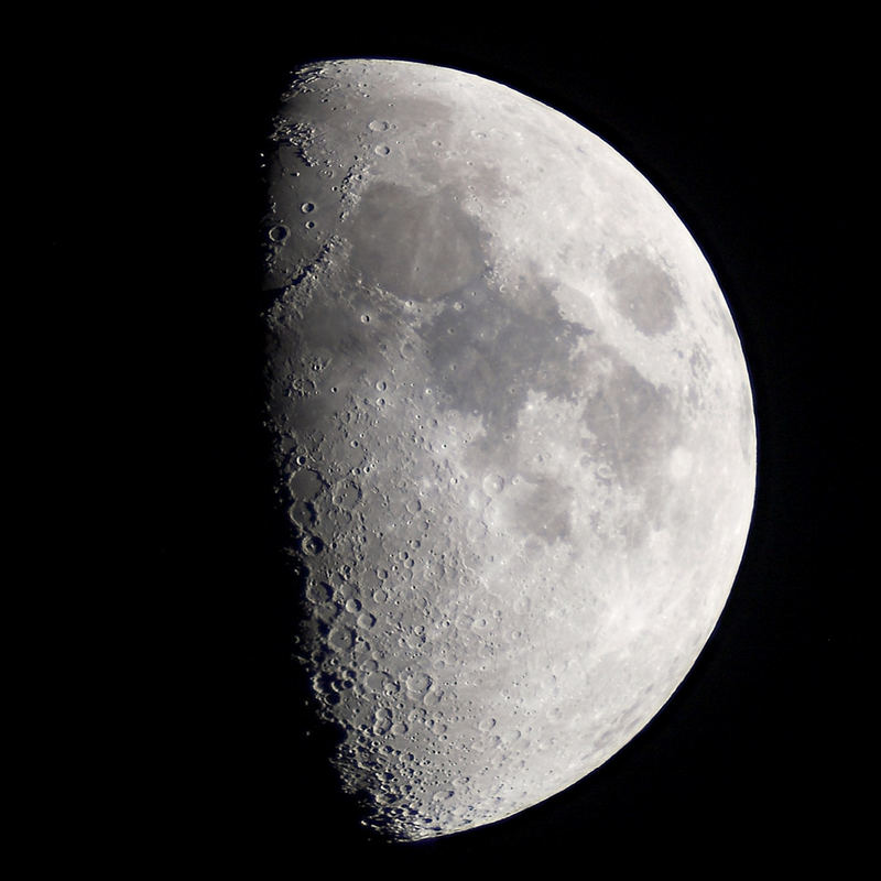 Halbmond Foto & Bild | mondaufnahmen, himmel & universum, verschiedenes