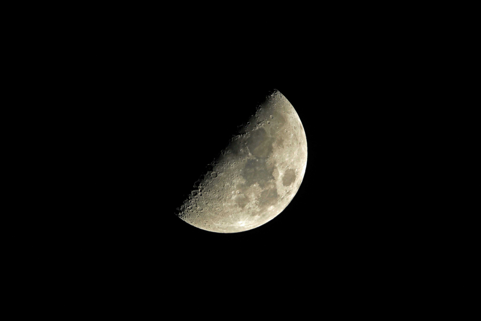 Halb Mond Halb Mond